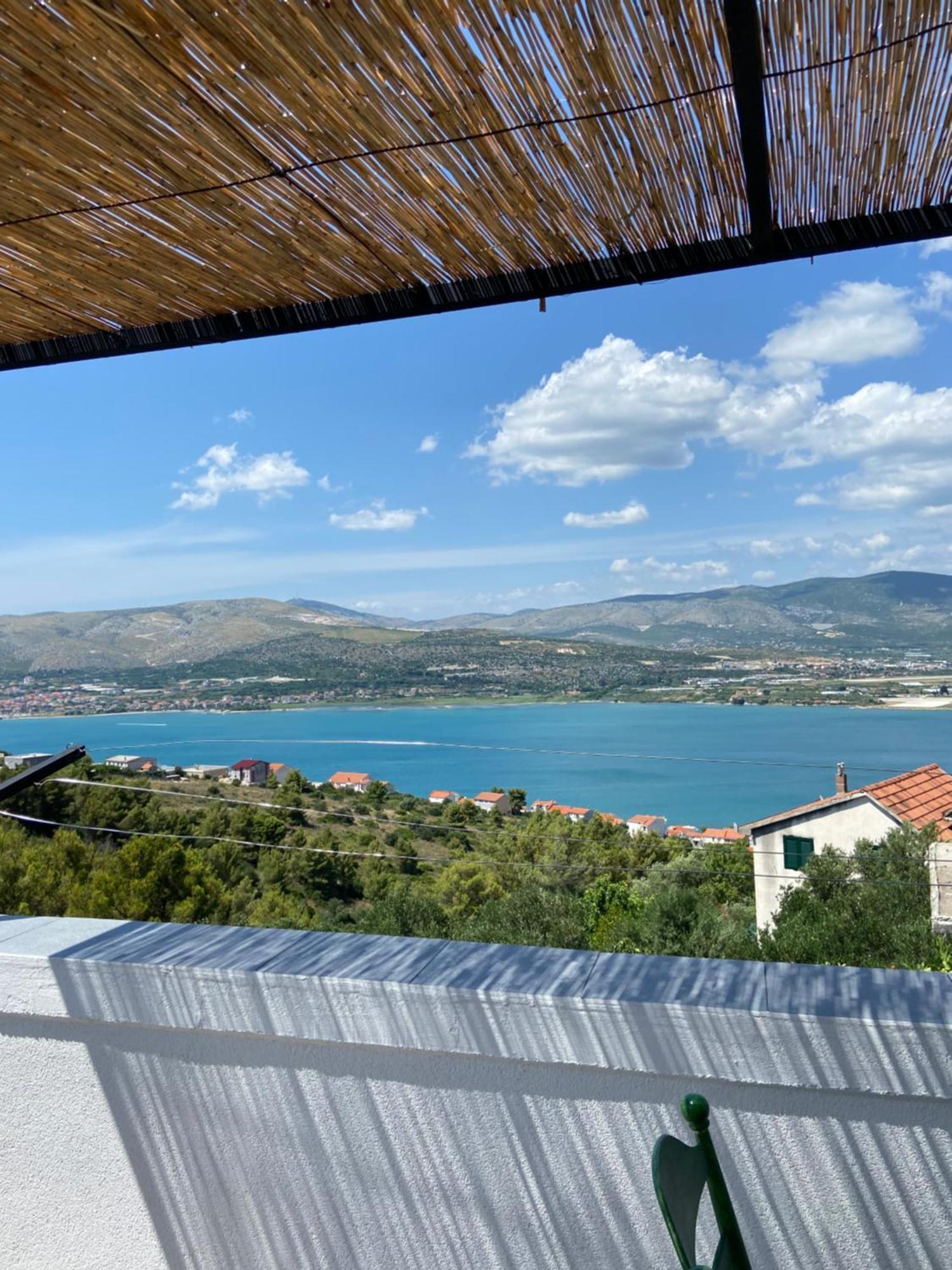 Villa Family House Ljubica à Trogir Extérieur photo
